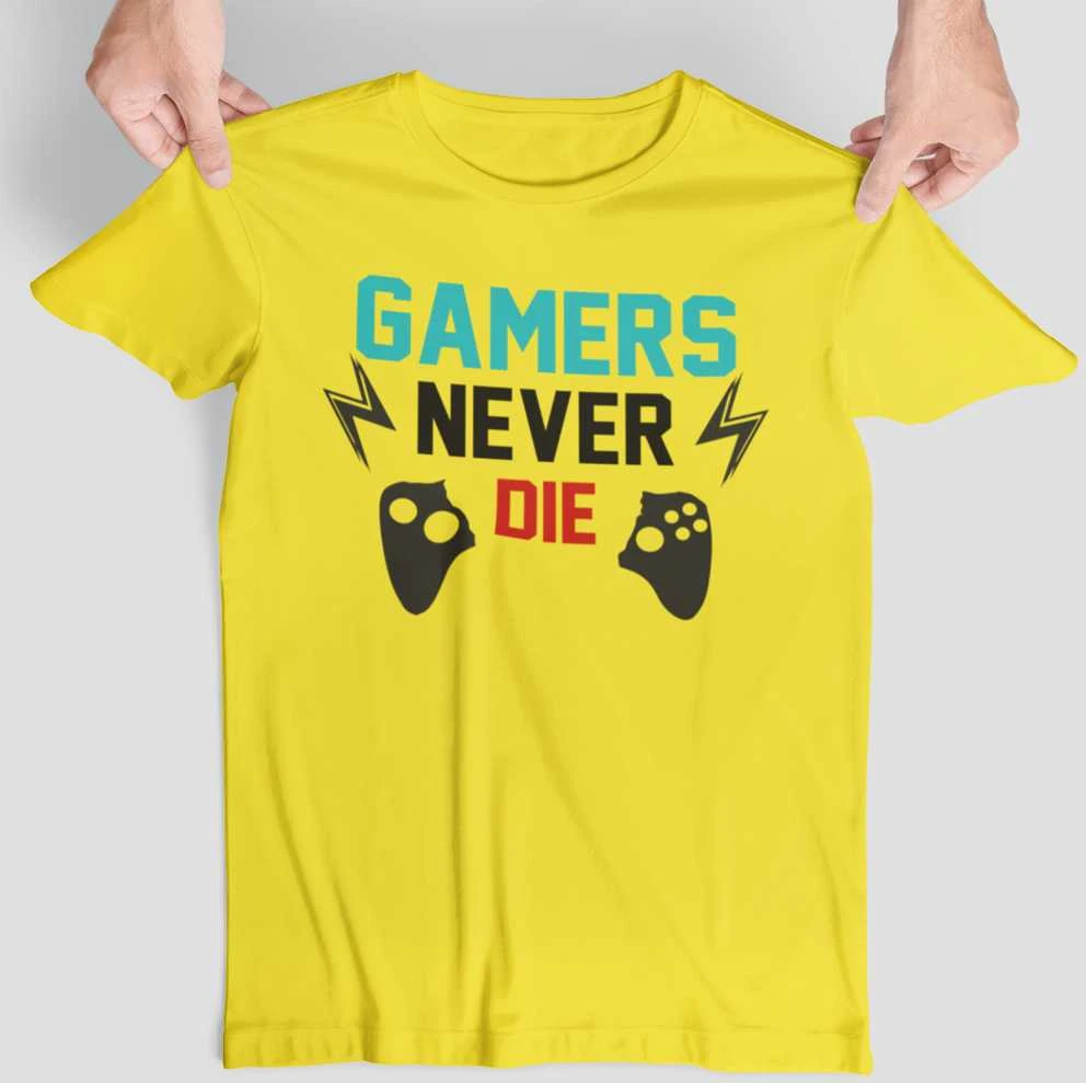 Marškinėliai "Gamers never die"