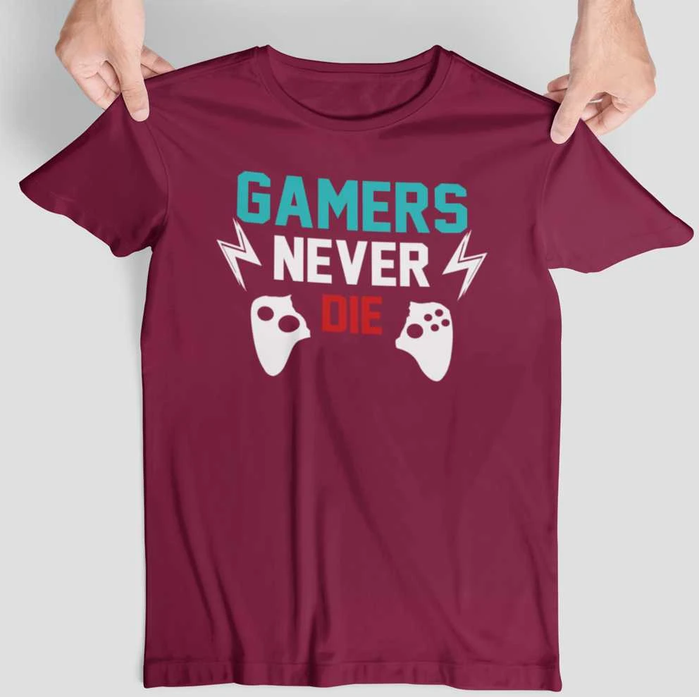 Marškinėliai "Gamers never die"