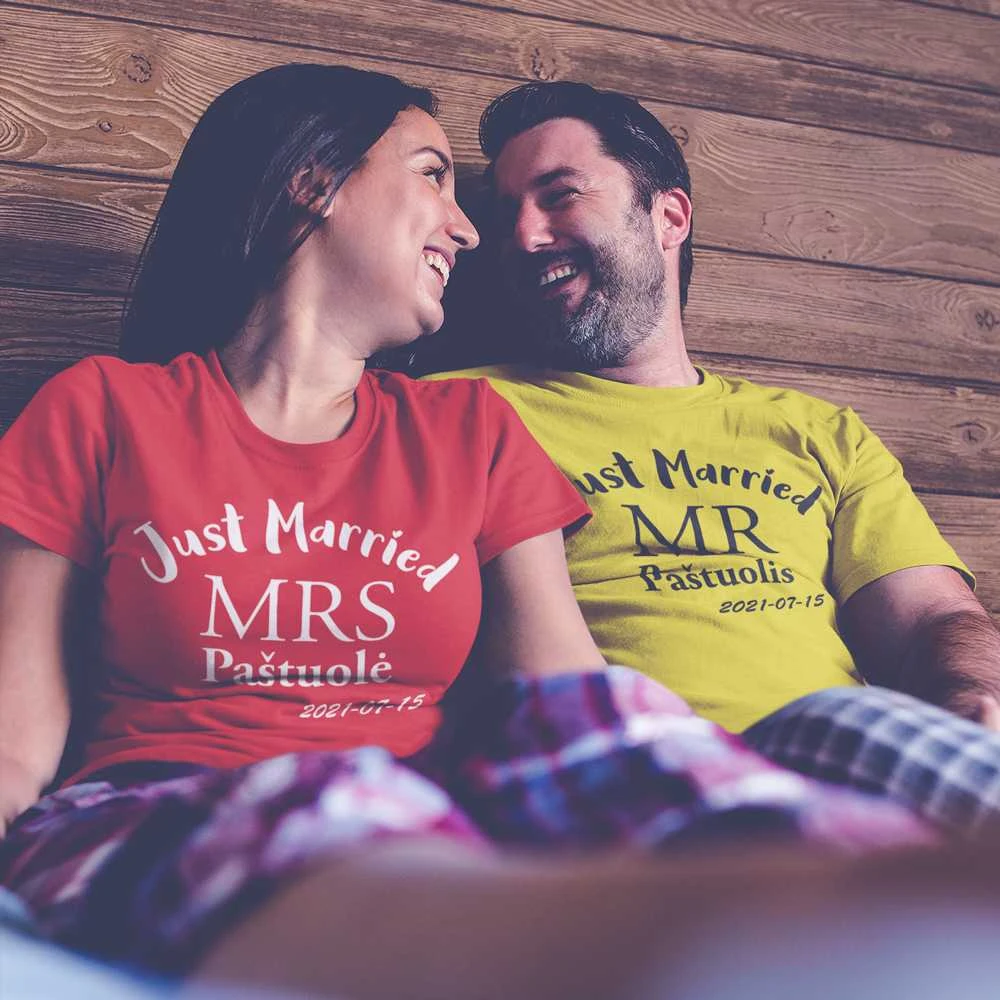 Marškinėlių komplektas "Just Married" su pasirinkta pavarde ir data