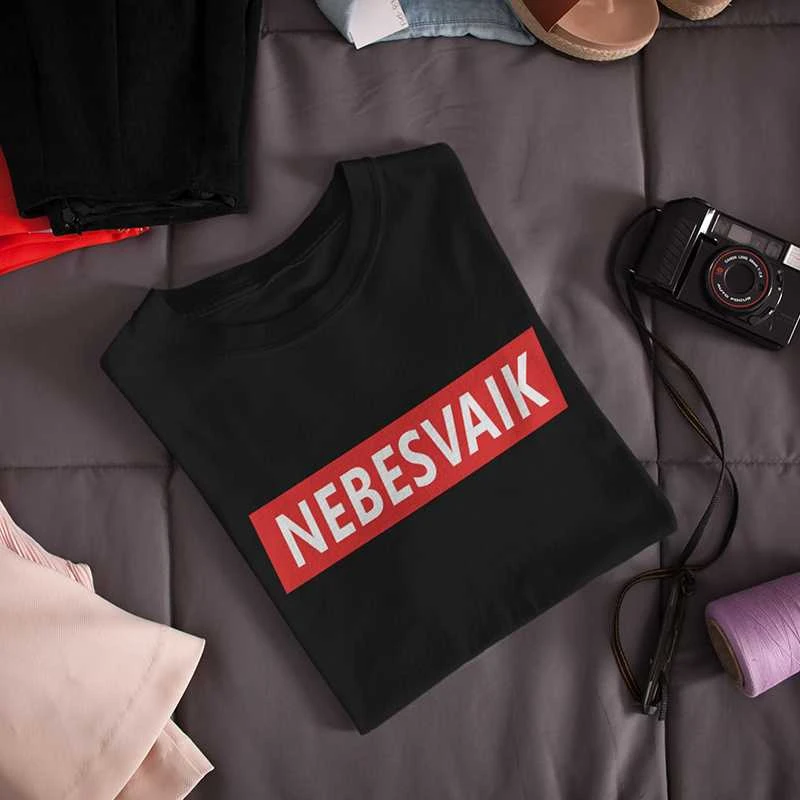 Moteriški marškinėliai „Nebesvaik“