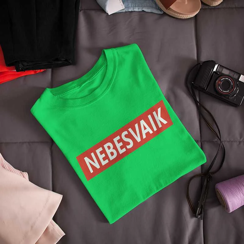 Moteriški marškinėliai „Nebesvaik“