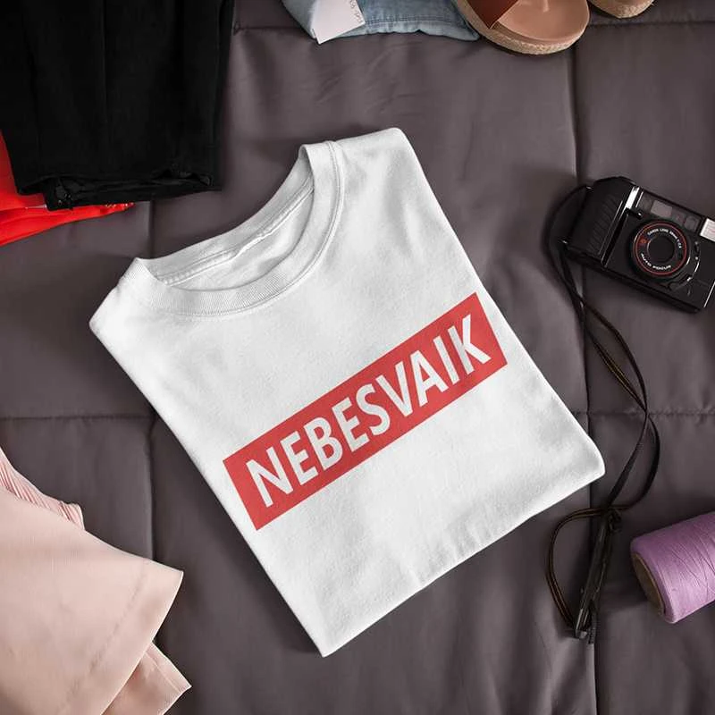 Moteriški marškinėliai „Nebesvaik“