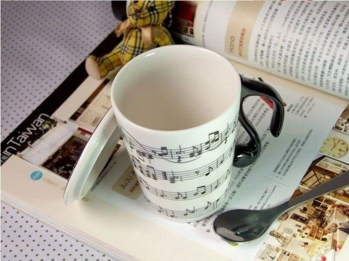 Giftworld Muzikinis puodelis "Natos"