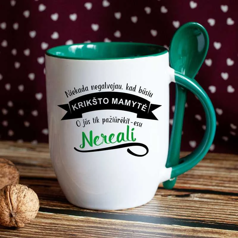 Puodelis su šaukšteliu "Nereali krikšto mamytė"