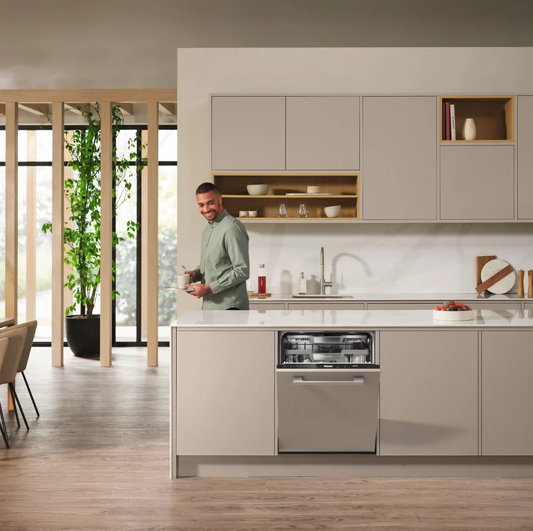 Įmontuojama indaplovė Miele G 7760 SCVi AutoDos, Obsidiano juoda