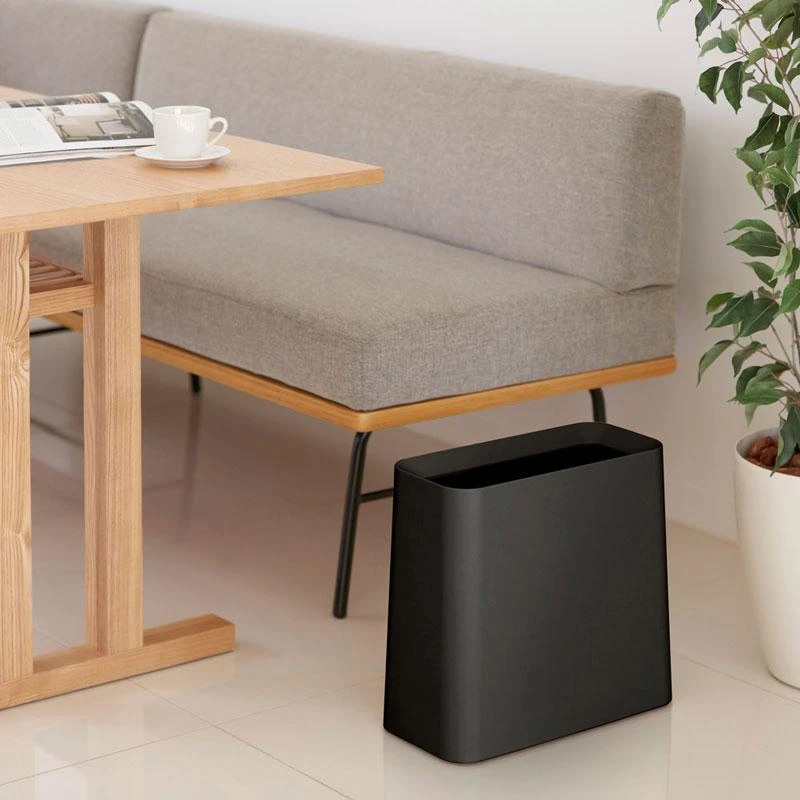 Japoniška šiukšlių dėžė Ideaco Tubelor Hi-Grande, 11.5L, juoda (matinė)