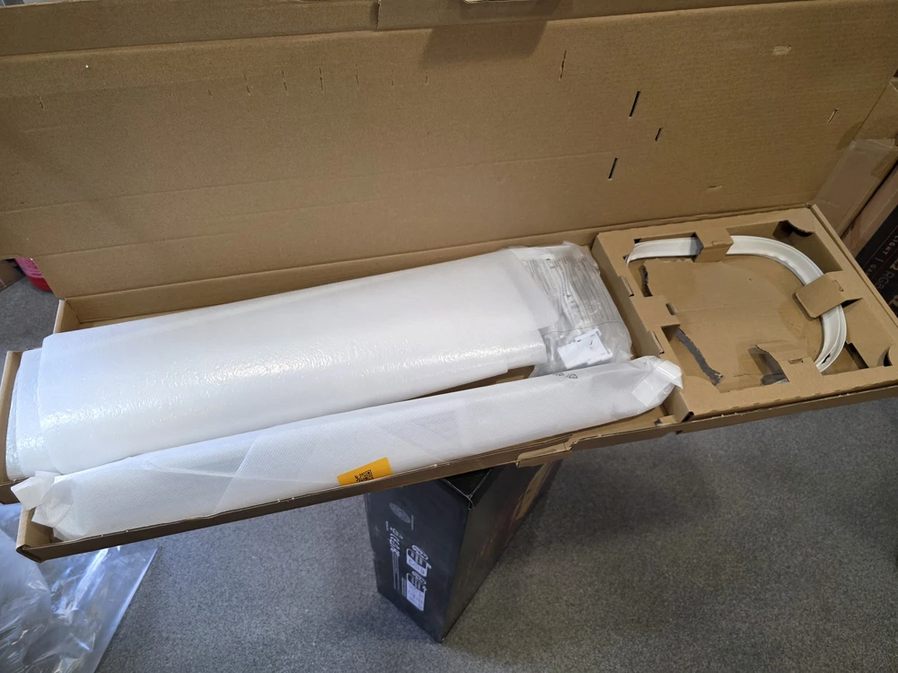 Įmontuojamas šaldytuvas Samsung BRB38G705EWW 193cm. (Ekspozicinė prekė)