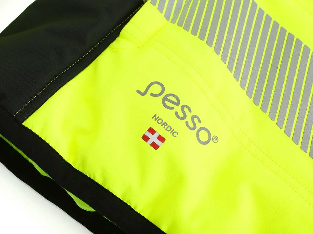 Pašiltinta striukė Pesso LYRA (geltona)