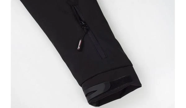 Šilta neperšlampanti Softshell striukė Pesso Otava, juoda