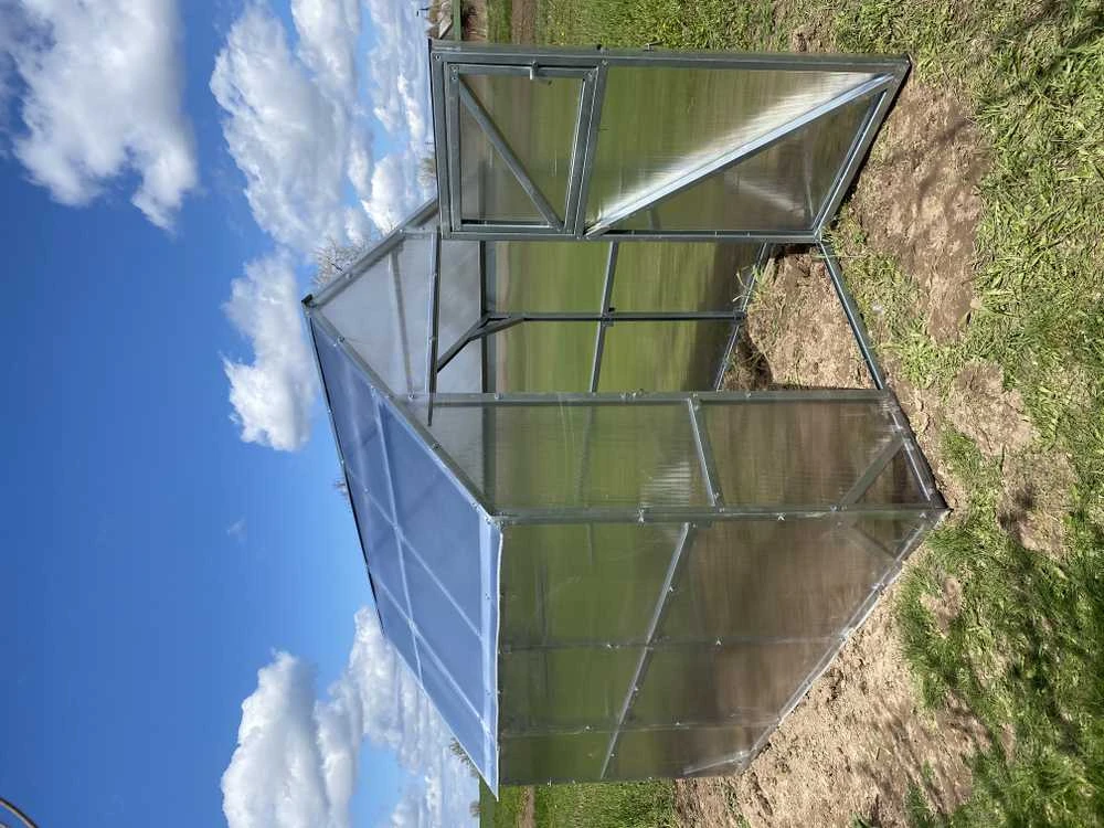 Šlaitinis šiltnamis COMFORT 2x4m su 6mm danga