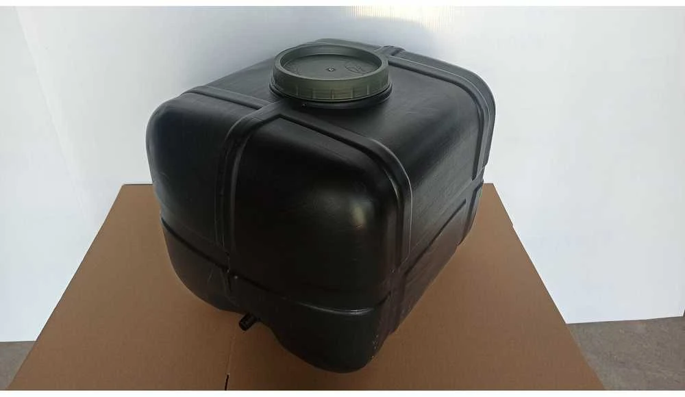 Techninė talpa horizontali, stačiakampio formos, Talpa vandeniui, kurui, chemijai: 200L