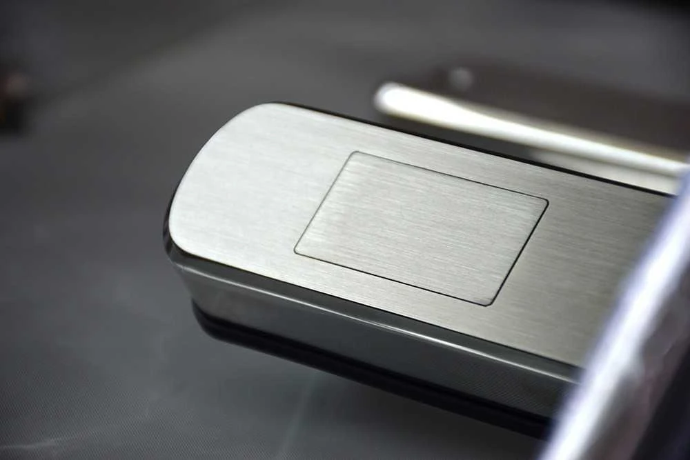 Digitalas Išmani durų spyna DIGI A210 TTLock (sidabrinis) su 3585 užraktu Bluetooth. įvairaus tipo durims