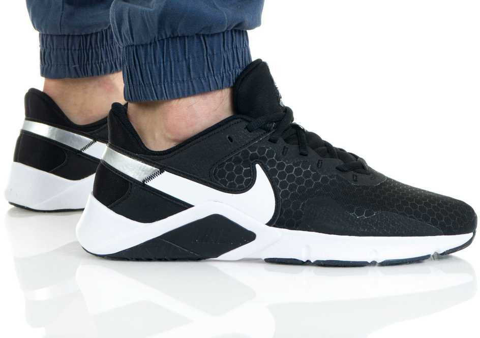 Nike LEGEND ESSENTIAL 2 Beige / Pink - Fast delivery | Spartoo Europe ! -  Shoes Low top trainers Women 59,00 €