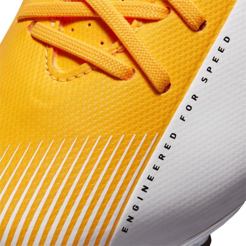 Nike Vapor 13 Academy MG Jr AT8123-801 football shoes | Varle.lt
