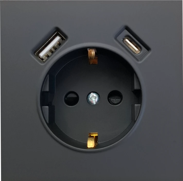 Tope Lighting Juodas kištukinis lizdas su USB + TYPE C "BORA" (su įžeminimu be rėmelio)