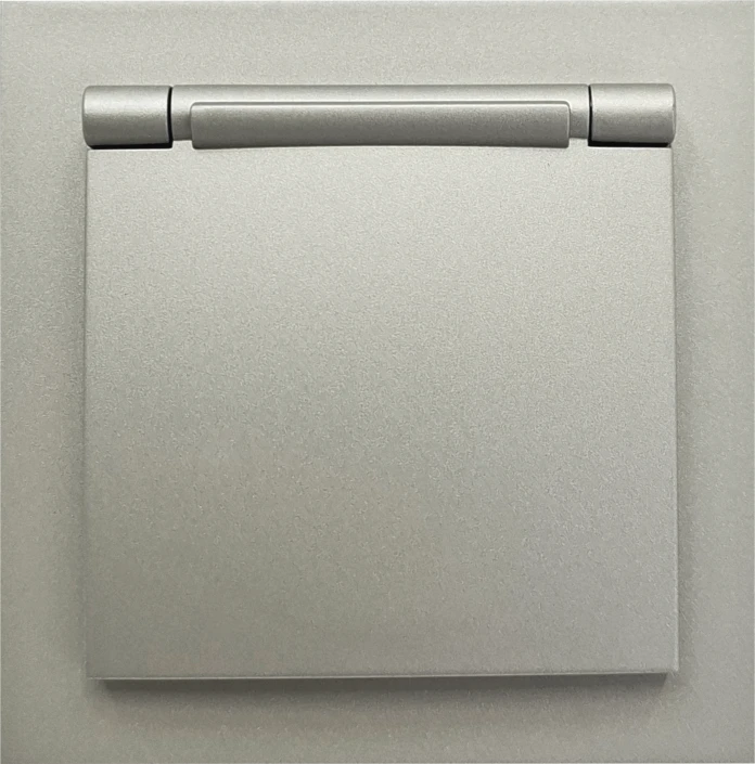 Tope Lighting Pilkas kištukinis lizdas su dangteliu IP44 "BORA" (su įžeminimu, be rėmelio)