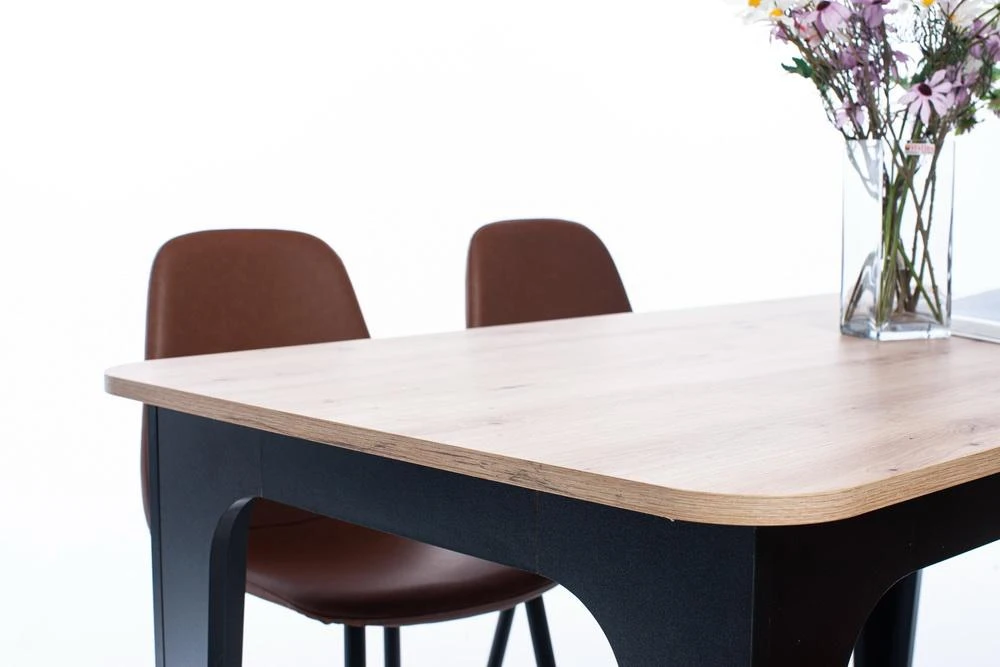 Bond Artisan Oak Dining Table, juodos kojos, 139cm
