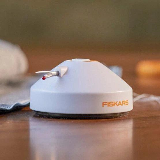 Fiskars Stalinis siūlių plėšiklis 1059563