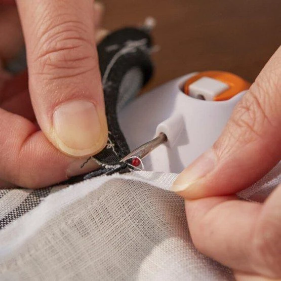 Fiskars Stalinis siūlių plėšiklis 1059563