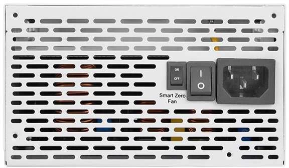 1200 W Thermaltake Toughpower GF3 Snow
