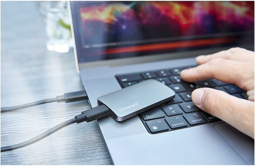 Kietasis diskas „Intenso Externe SSD TX800 1 TB“ – antracito spalvos, USB-A 3.2 Gen 2x2 (20 Gbit/s)