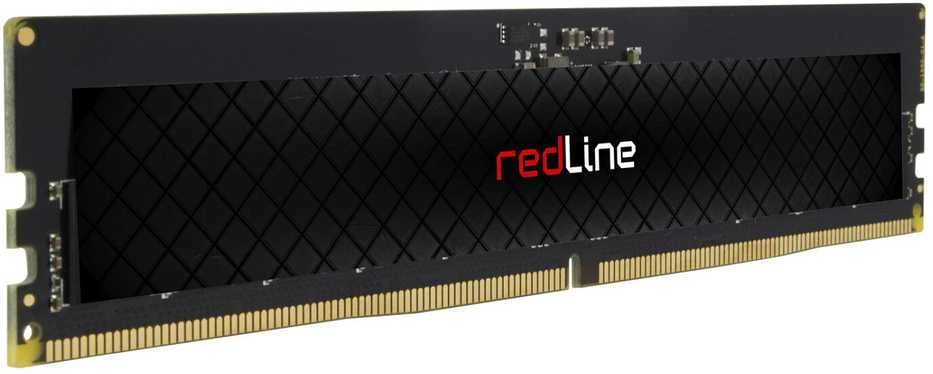 Mushkin Redline DDR5 atminties modulis per visą ilgį
