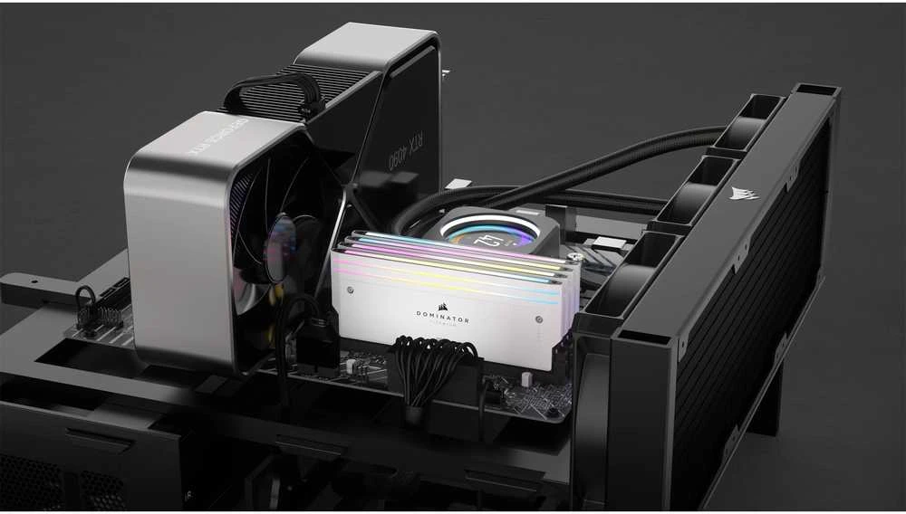 Stacionarių kompiuterių atmintis CORSAIR RAM DOMINATOR TITANIUM CMP32GX5M2B6000C30W RGB 32GB (2 x 16GB), Baltos spalvos