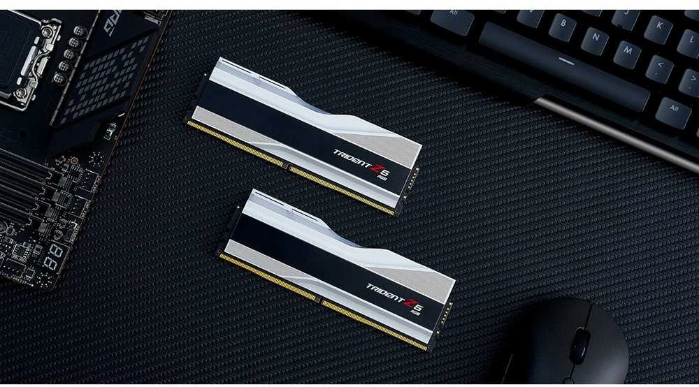 RAM DDR5 32GB PC 6000 CL32 G.Skill rinkinys (2x16GB) 32-TZ5RS RGB atmintis