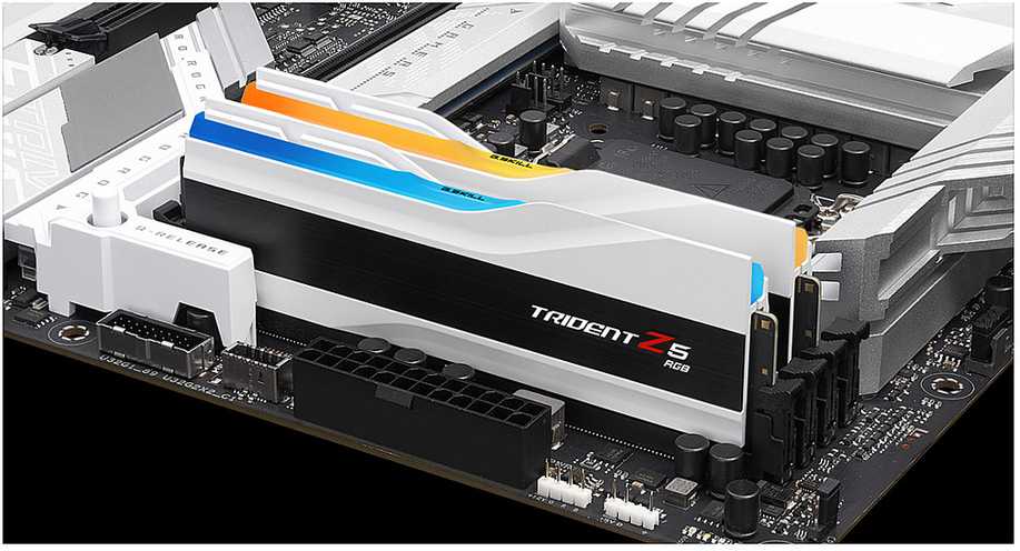 RAM Atmintis G.Skill Trident Z5 RGB, DDR5, 32 GB, 6400MHz, CL30 (F5-6400J3039G16GX2-TZ5RW)