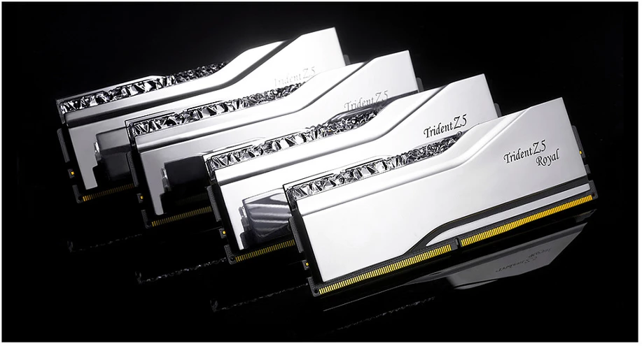 32 GB (2 x 16 GB) G.Skill Trident Z5 Royal Neo RGB DDR5-6800 CL34 RAM atmintis