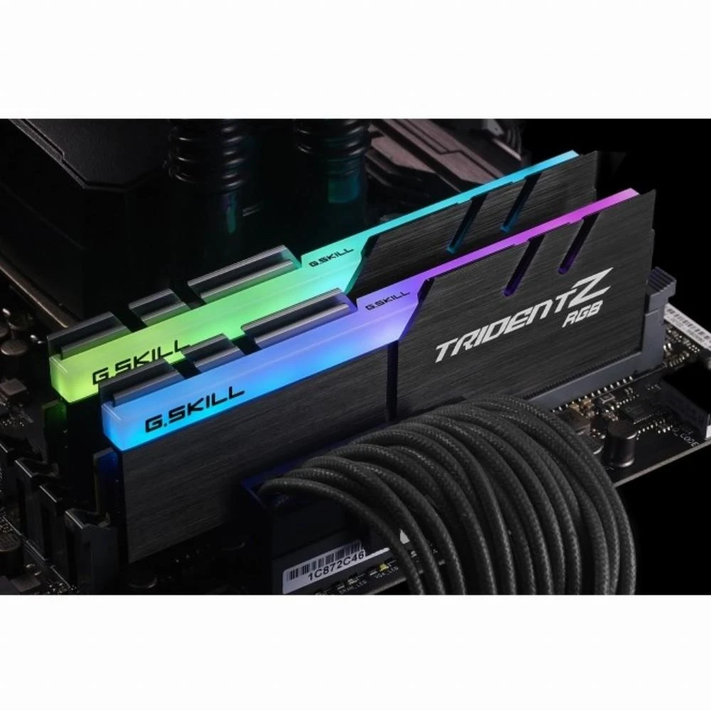 G.Skill Trident Z RGB operatyvioji atmintis su šviesų efektais