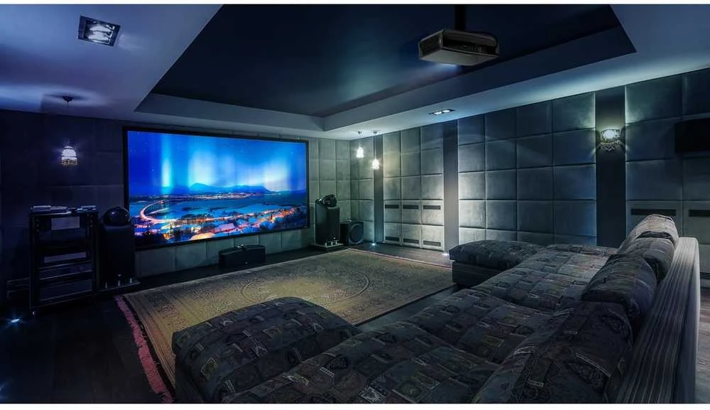 „Optoma“ projektorius UHZ68LV (DLP, lazerinis, UHD, 5000 ANSI, HDMI, RS232, RJ45, USB-A maitinimas, 2x5W atkūrimas)