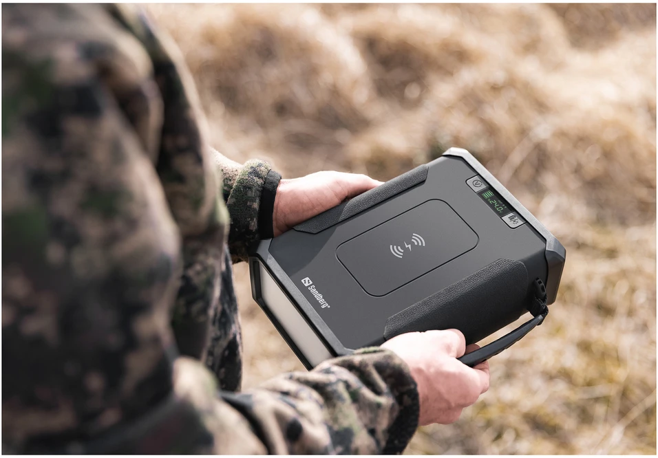 Sandberg Survivor Powerbank 8in1 96000