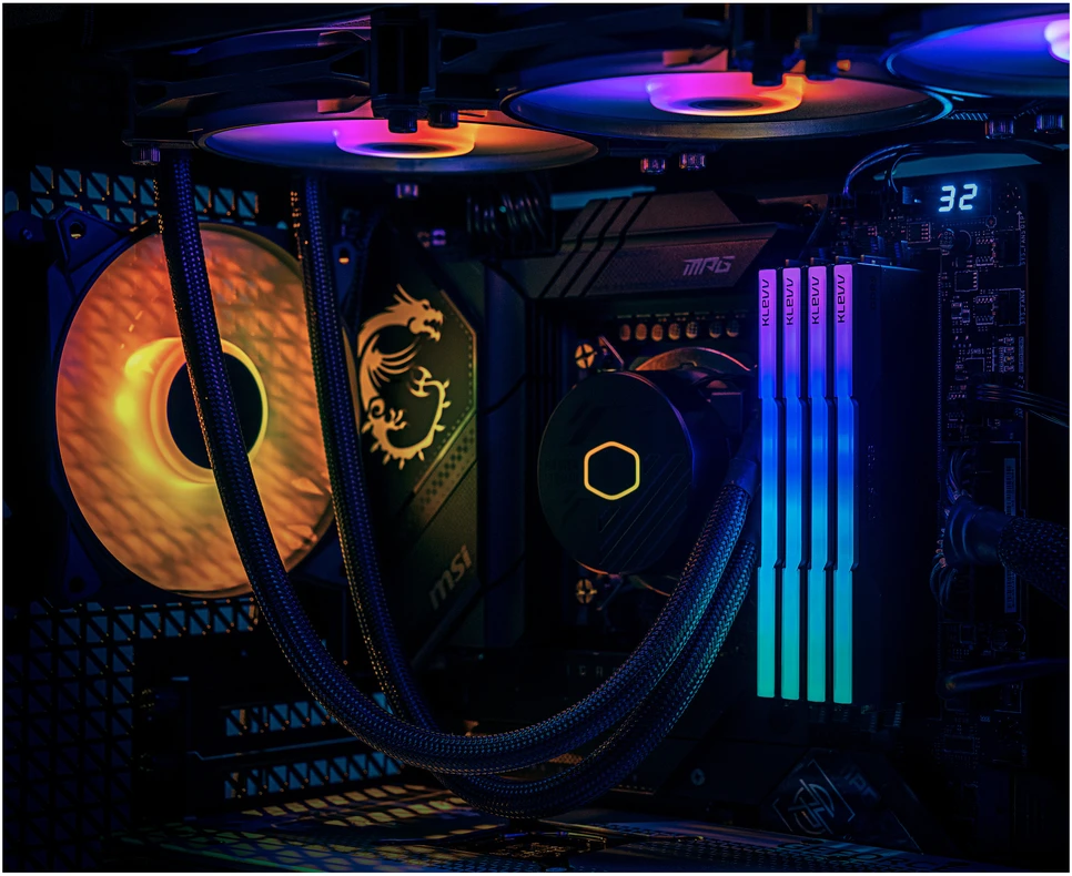 RAM Atmintis Klevv Cras V RGB, DDR5, 64 GB, 6000MHz, CL30 (KD5BGUA80-60A300G)