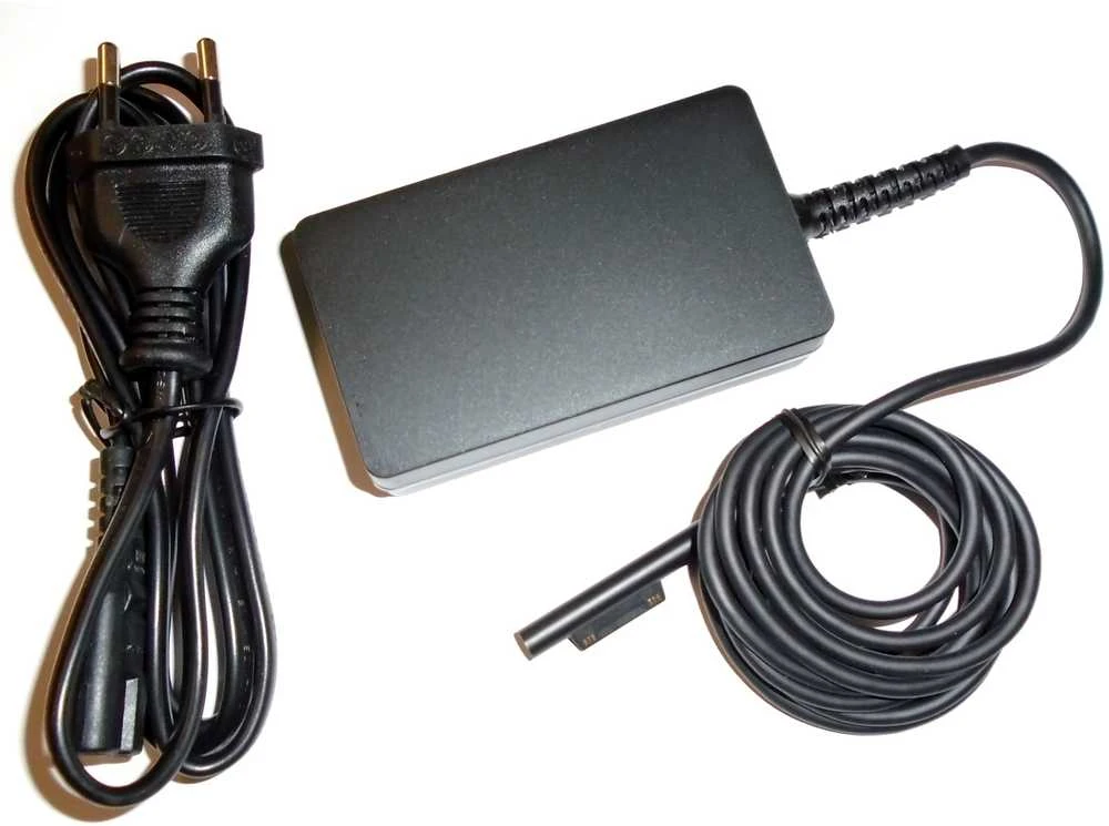 BTI 65W Surface įkroviklis su laidu