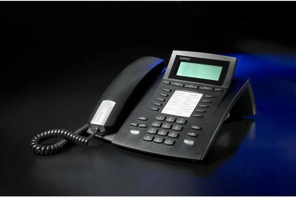 Telefonas Agfeo Agfeo ST 22 IP Juodas/für AS-Anlagen mit Firmware ab 9.2b + ES-Systeme Firmware ab1.5d, bewegl. 2-zeiliges Ekranas, HS- Anschluss, funktionstastenbezogenes Besetztlampenfeld, geeignet für ASIP Protokoll, Anbindung via LAN. Für PoE ausgelegt,