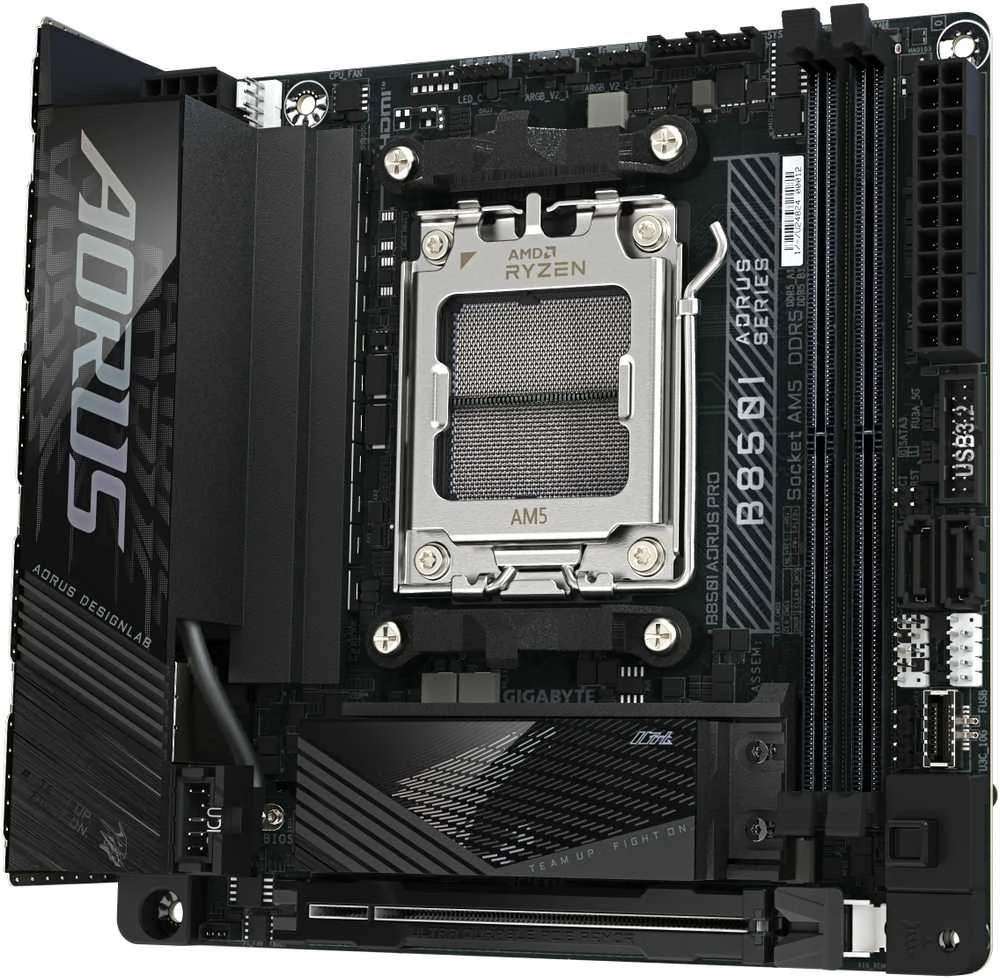 Pagrindinė plokštė Gigabyte B850I AORUS PRO | Procesorių šeima AMD | Procesoriaus lizdas AM5 | DDR5 | Palaikomos standžiojo disko sąsajos SATA, M.2 | SATA jungčių skaičius 2