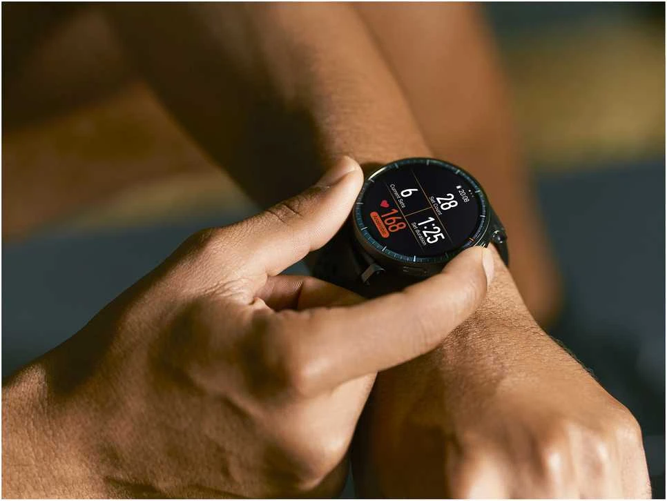Išmanusis laikrodis Amazfit Active Max NFC juoda