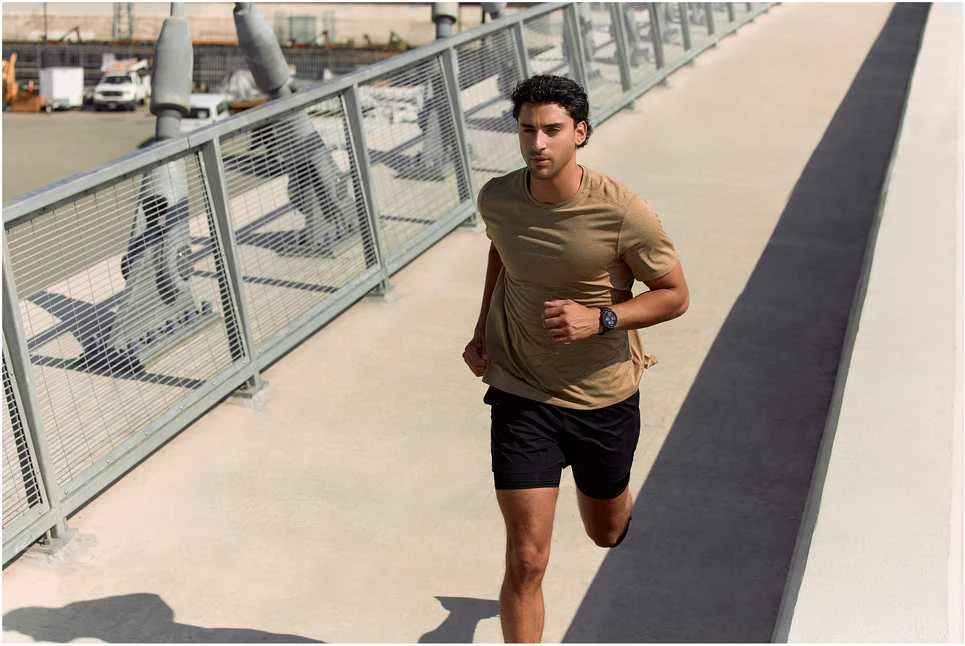 Išmanusis laikrodis Amazfit Active Max NFC juoda