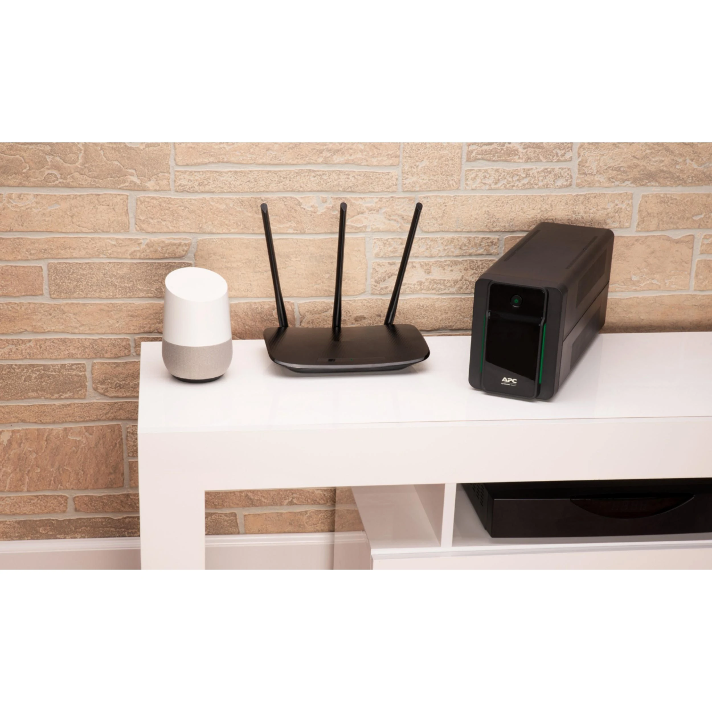 APC BACK-UPS 950VA, 230V, AVR, SCHUKO SOCETS