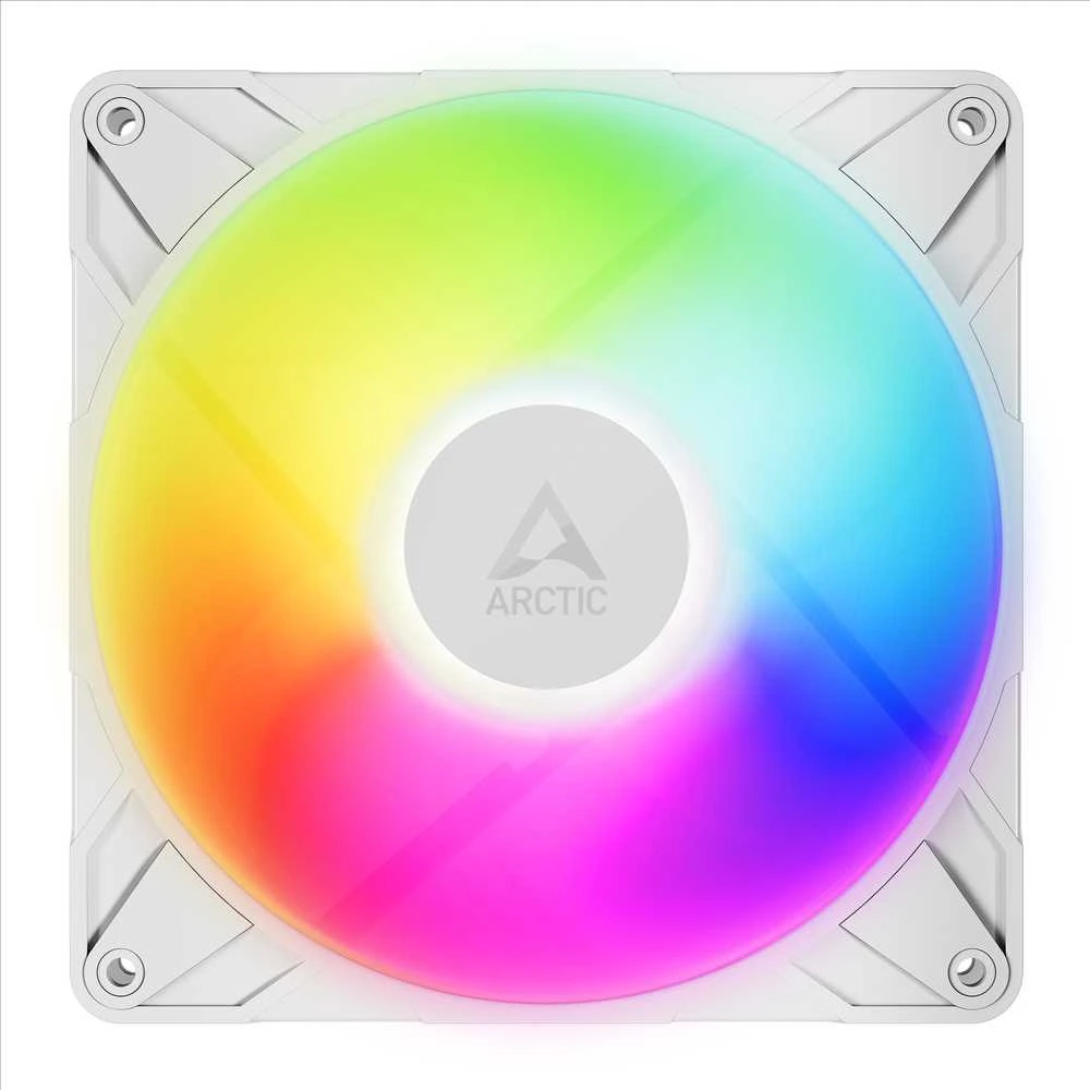 Arctic P14 Pro aušintuvas su RGB apšvietimu
