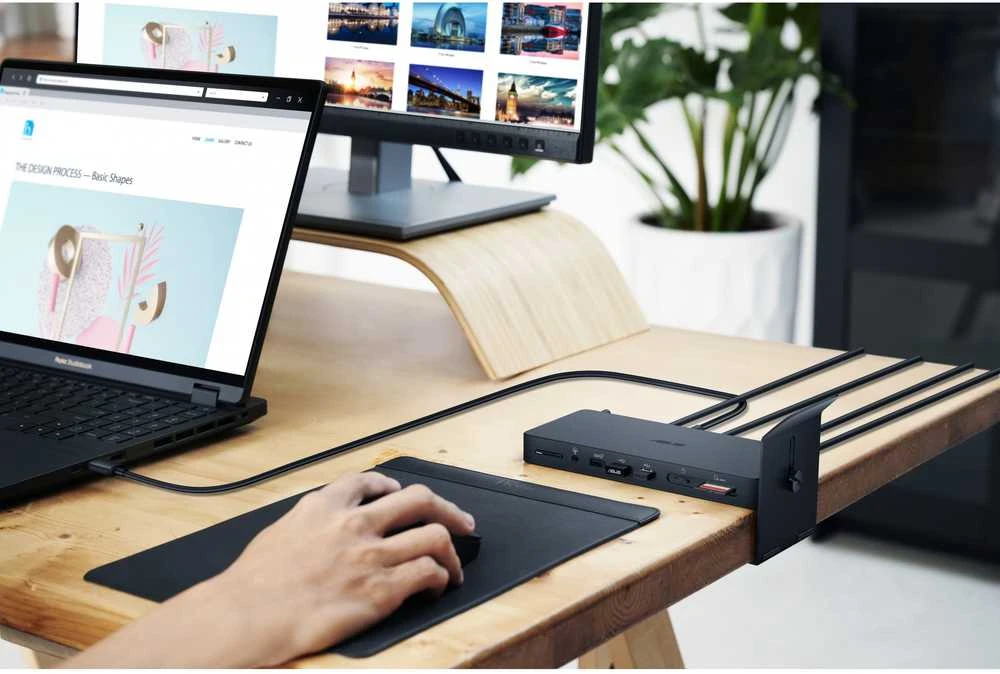 Asus Triple 4K Thunderbolt 4 dokas | Ethernet LAN (RJ-45) jungtys 1 | HDMI jungtys 2 kiekis