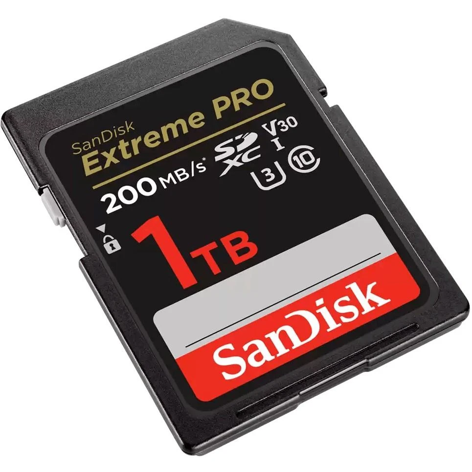 SanDisk Extreme Pro 1TB SD kortelė, kampinis vaizdas