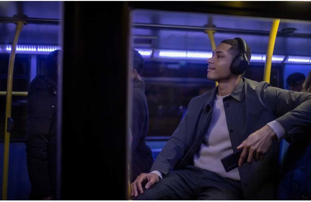 Belaidės ausinės Sony WH-1000XM5 su triukšmo slopinimo technologija, Juodos