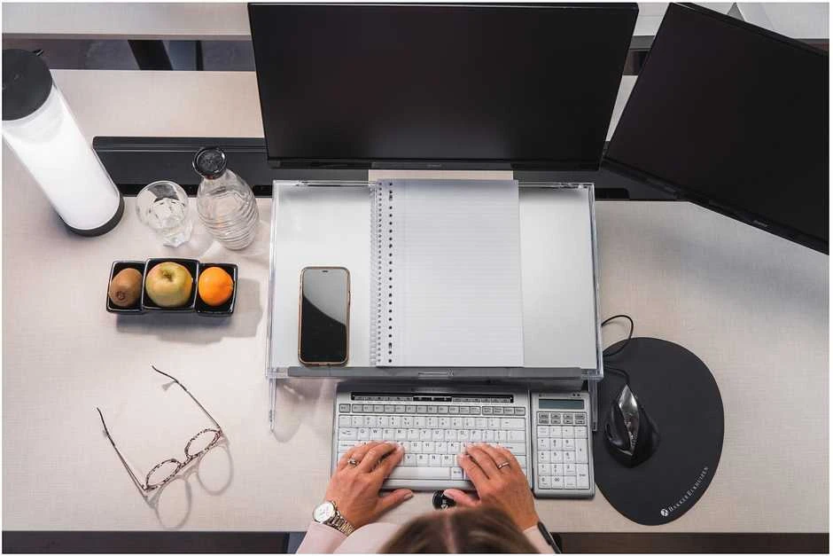 Bakker Elkhuizen Carruzzo BakkerElkhuizen FlexDesk 640 dokumentų laikiklis Plastikas, Guma, Plienas Šviesiai Žalia, Permatomas