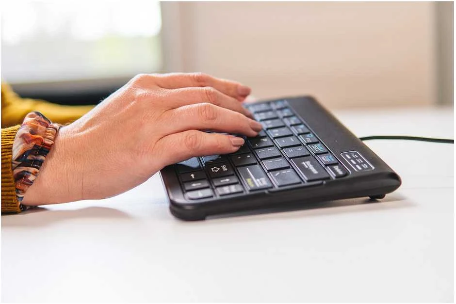 Bakker Elkhuizen Klaviatūra BakkerElkhuizen Goldtouch Travel Go2 Klaviatūra (QWERTZ) ergonomisch