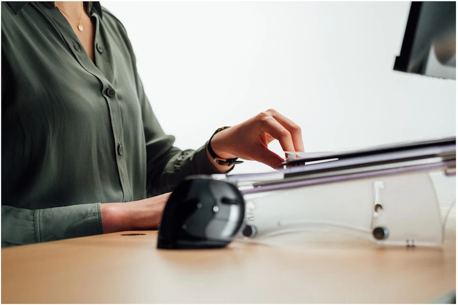 Bakker Elkhuizen BakkerElkhuizen Laikiklis na dokumenty FlexDesk 640 ComfortRead retail
