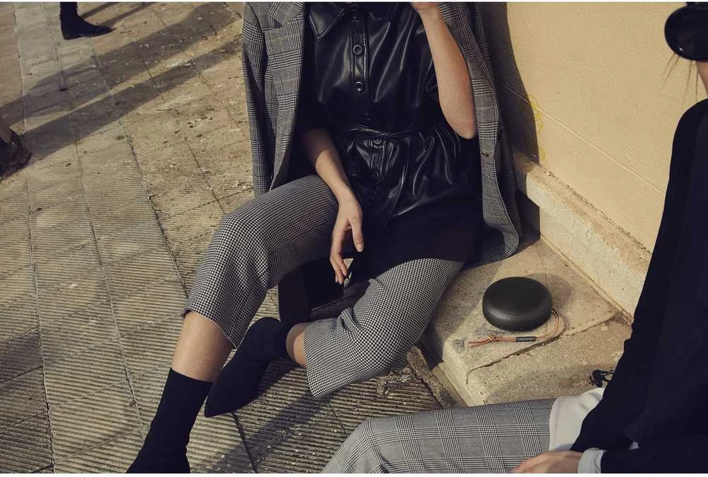 Bang & Olufsen Beosound A1 2nd Gen Nešiojama belaidė Bluetooth kolonėlė su balso asistentu, Juodos antracito spalvos