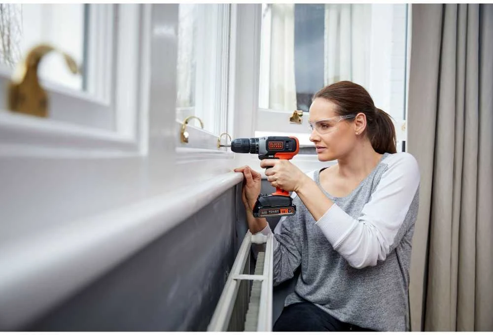 Black & Decker Akumuliatorinis gręžtuvas-suktuvas BCD001C1-QW, 18V, 1x1,5 Ah