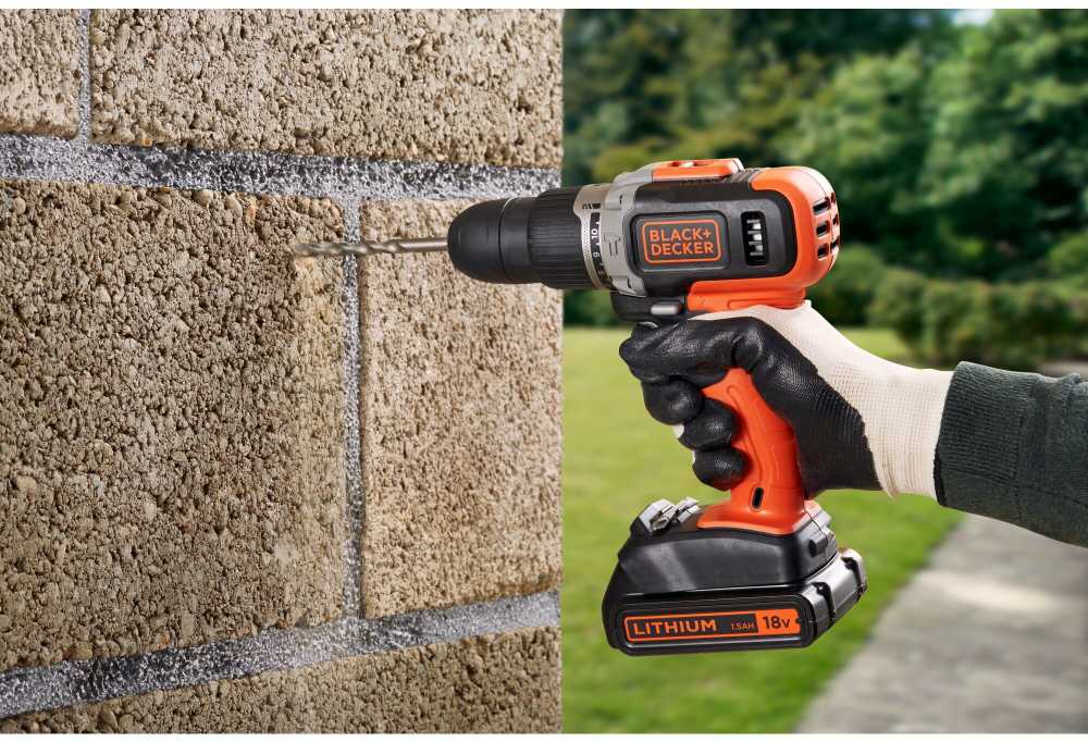 Black & Decker Juodas & Decker Suktuvas-gręžtuvas Juodas & Decker BCD001C1-QW; 18 V; 1x1,5 Ah akum.+ pakrovėjas